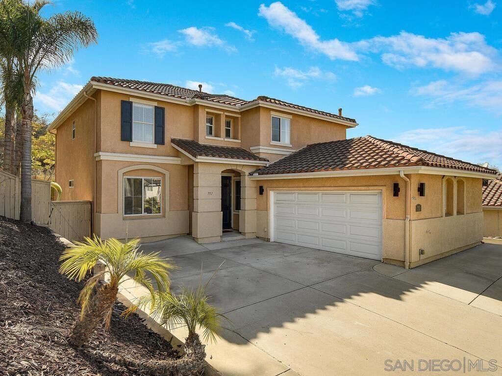Property Photo: 751 Via Barquero CA 92069