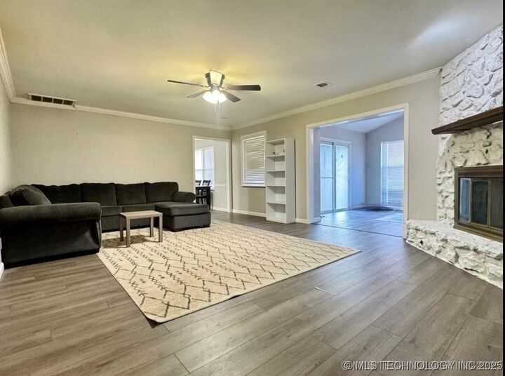 Property Photo: 1221 S 28th Street OK 74014