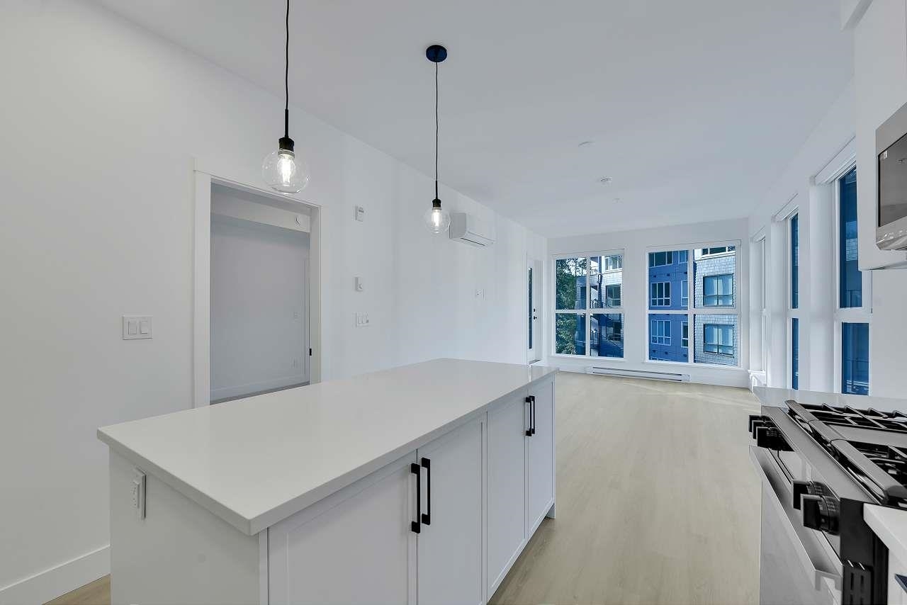 Photo de la propriété: 3480 146A Street 522 BC V4P 0H4