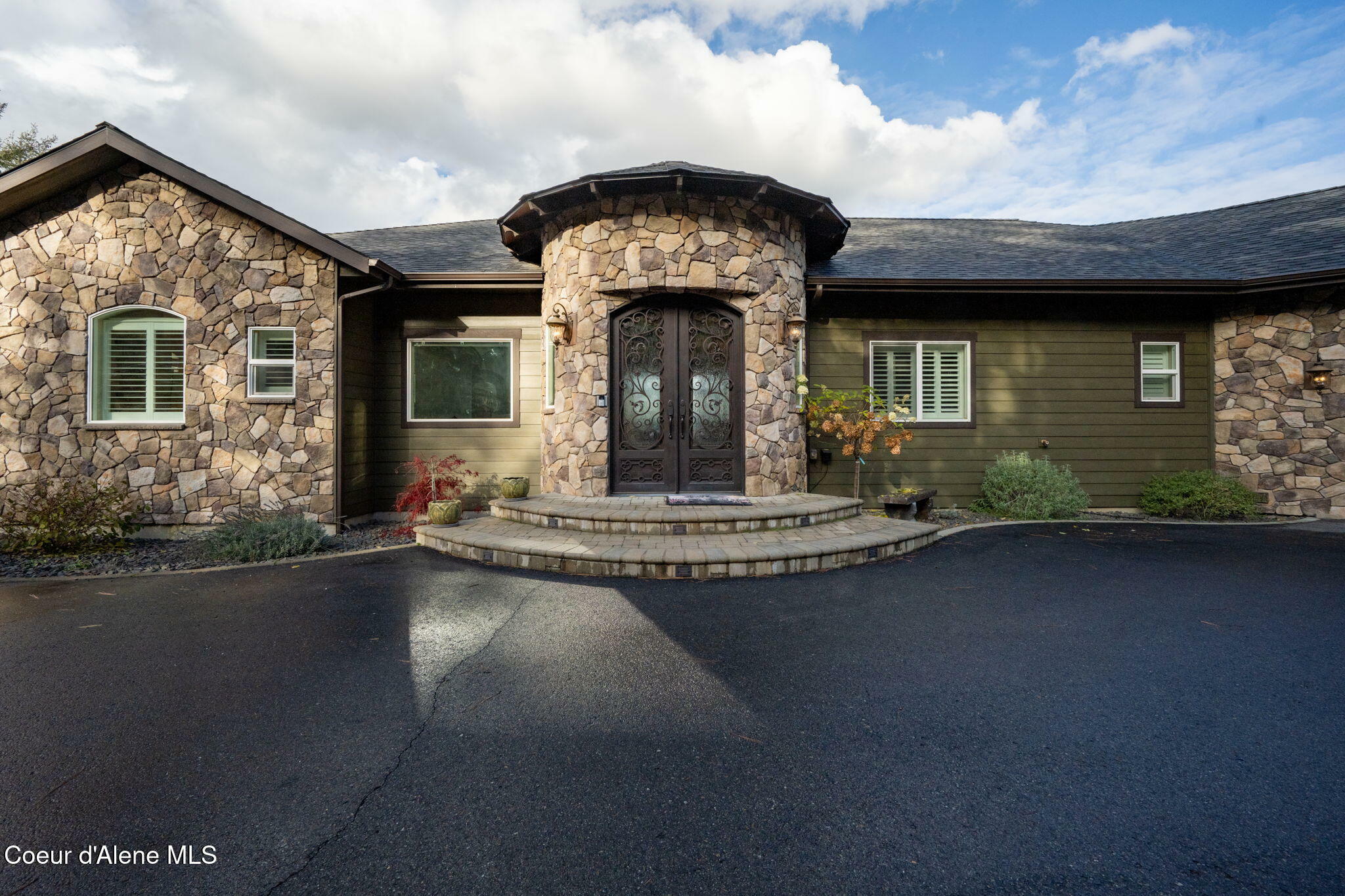 Property Photo:  5969 W Highland Dr  ID 83814 