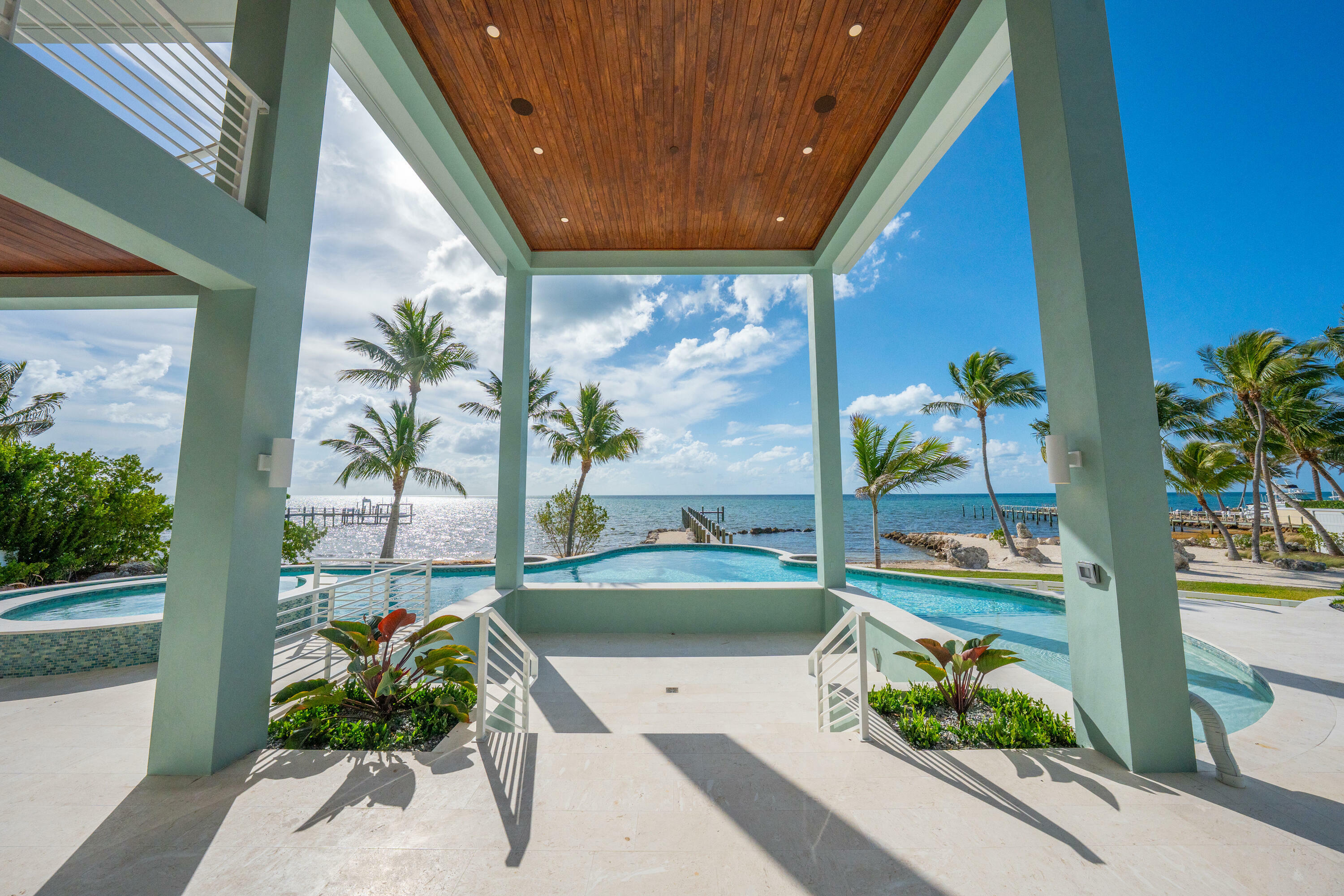 Property Photo: 88351 Old Highway FL 33036