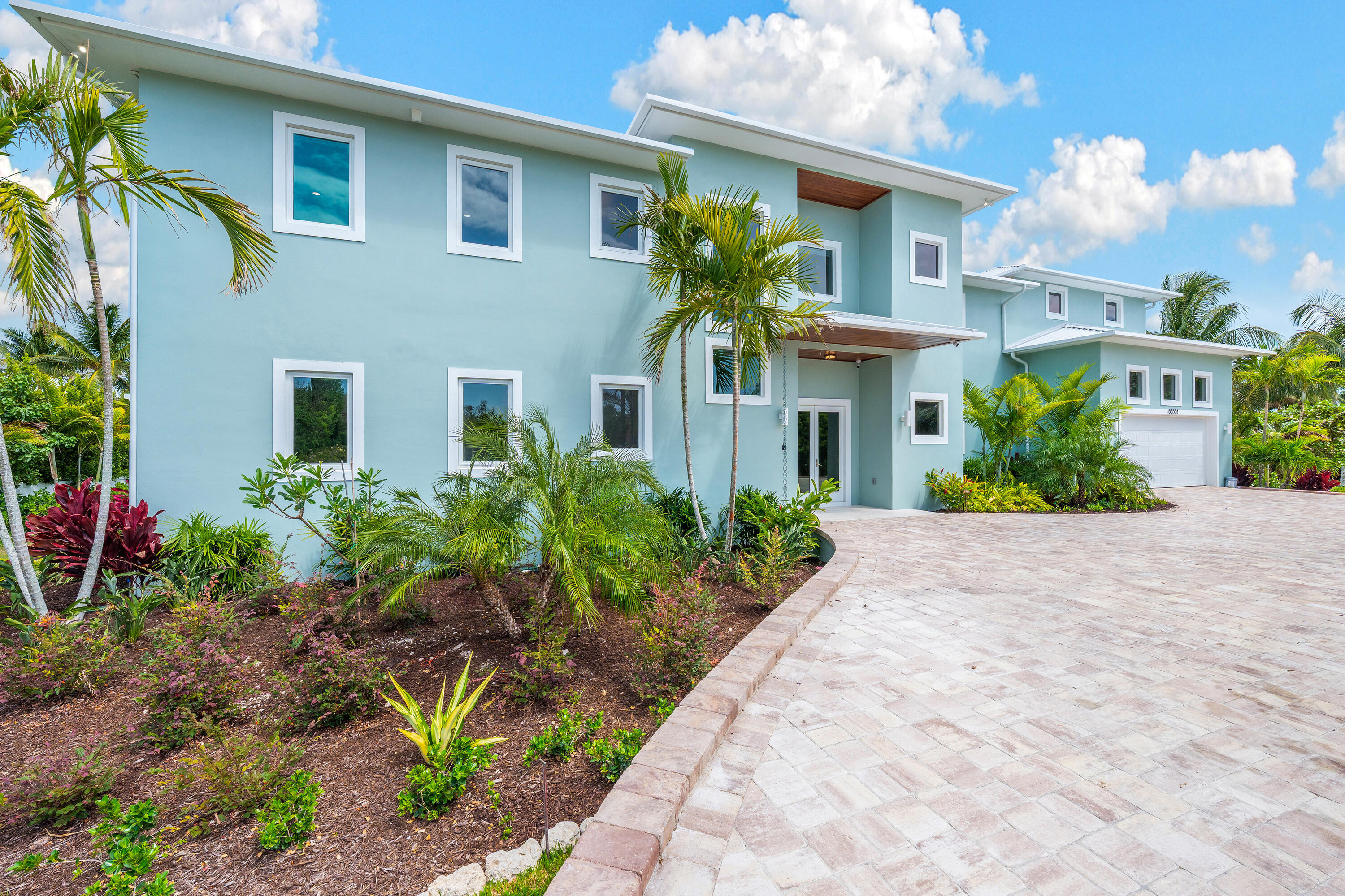 Property Photo: 88351 Old Highway FL 33036