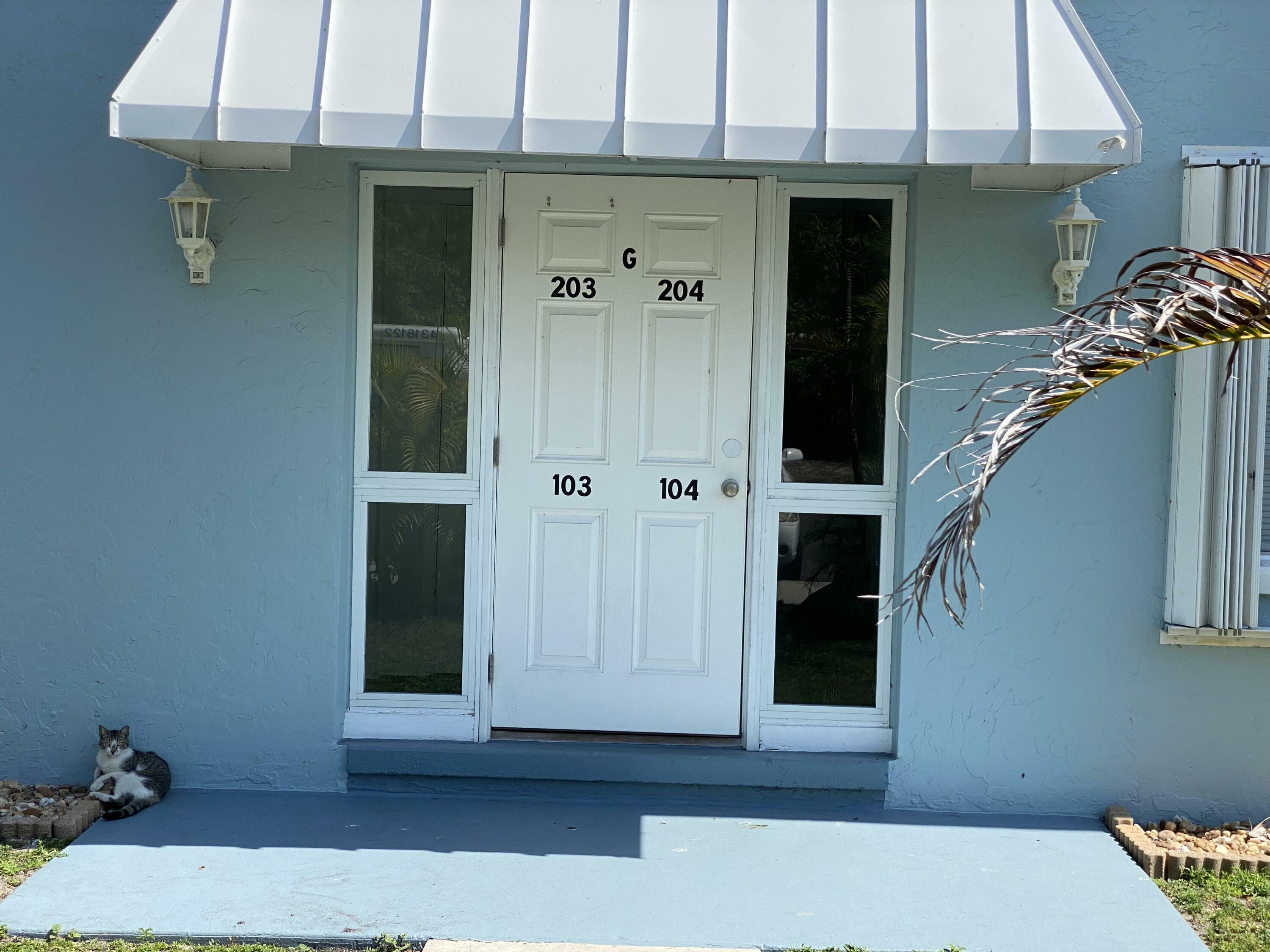 Property Photo:  40 High Point Road G 206  FL 33070 