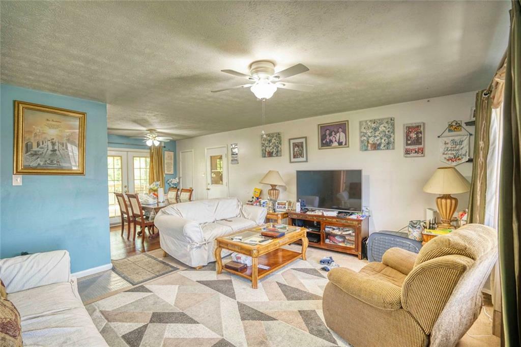 Property Photo: 981 Meadowbrook Lane NW GA 30012