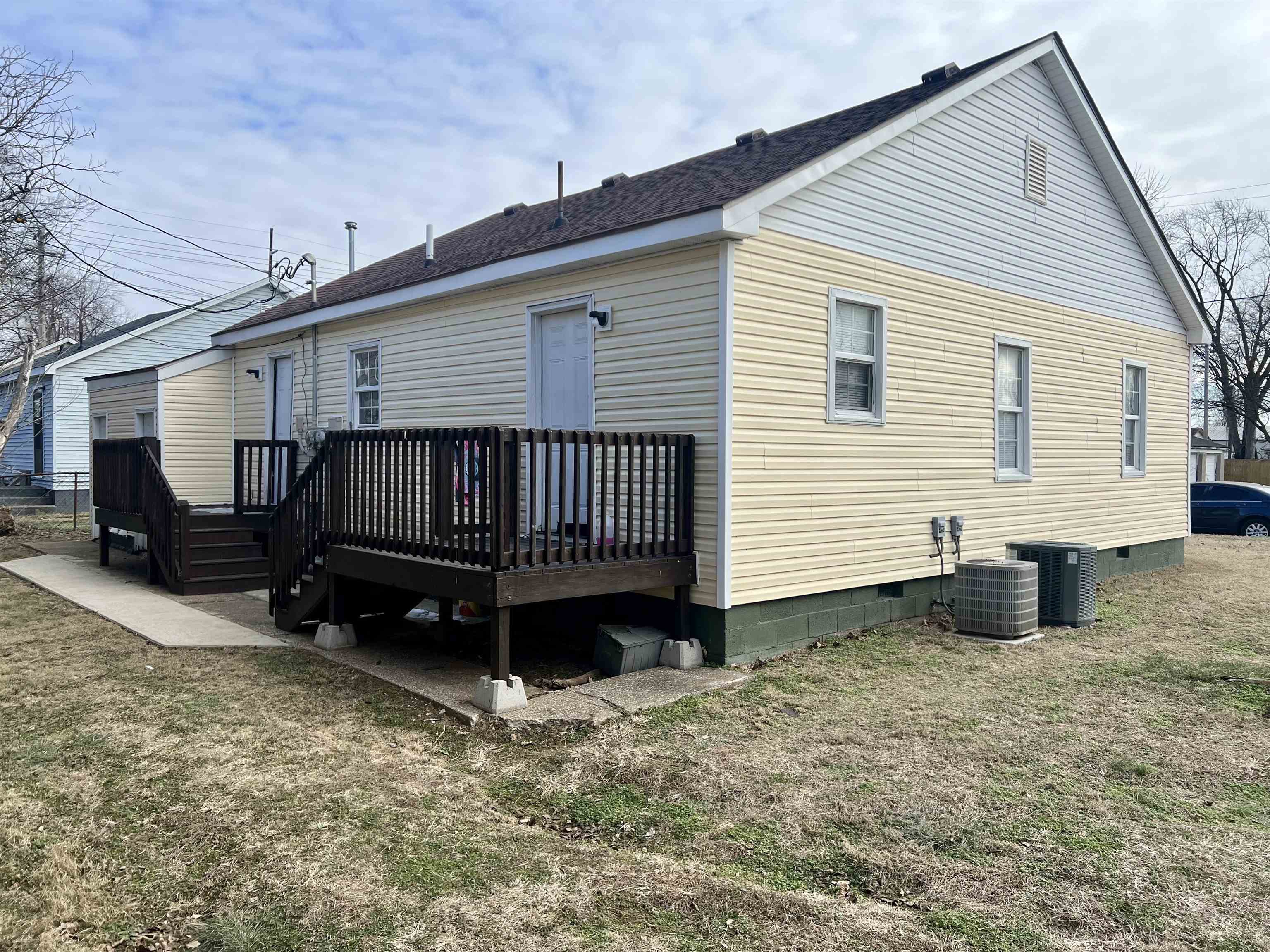 Property Photo:  419-421 N Adams St.  KY 42420 