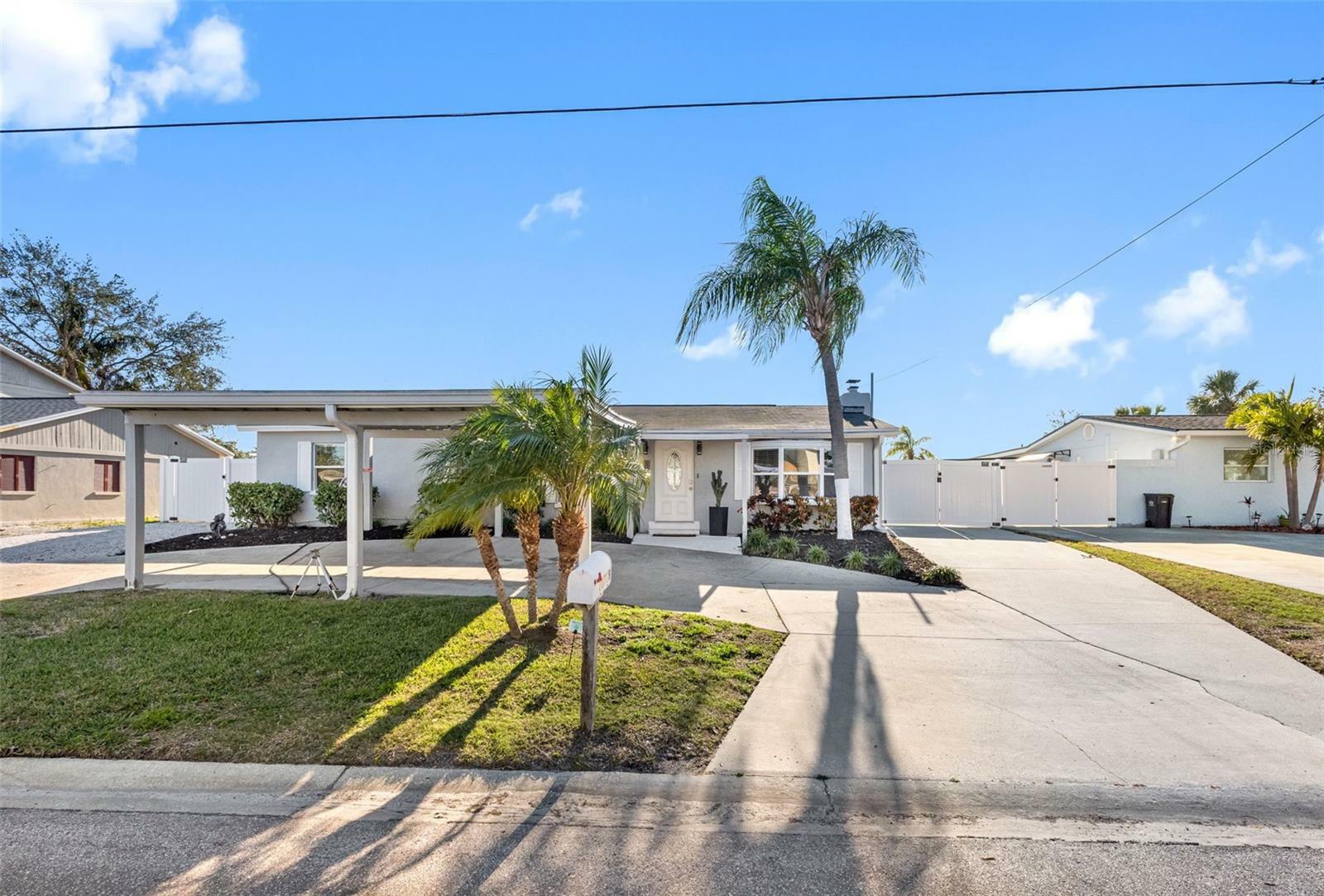 Property Photo:  10718 Dalton Avenue  FL 33615 