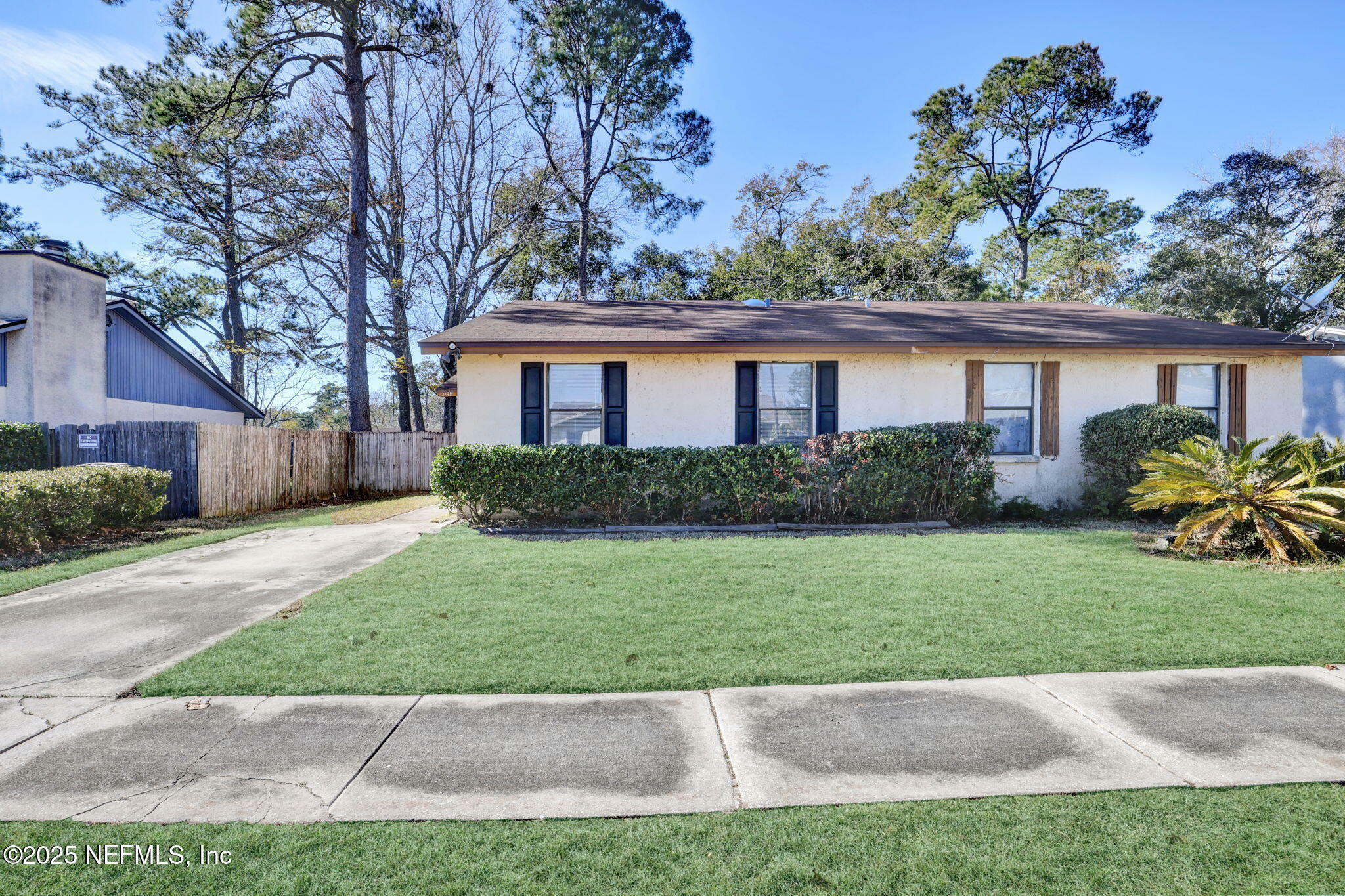 Property Photo:  2738 Hidden Village Drive  FL 32216 