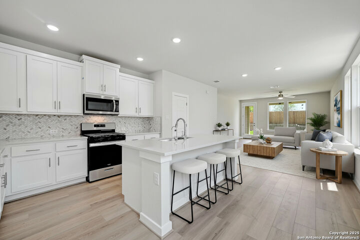 Property Photo: 6026 Calgary Park TX 78233