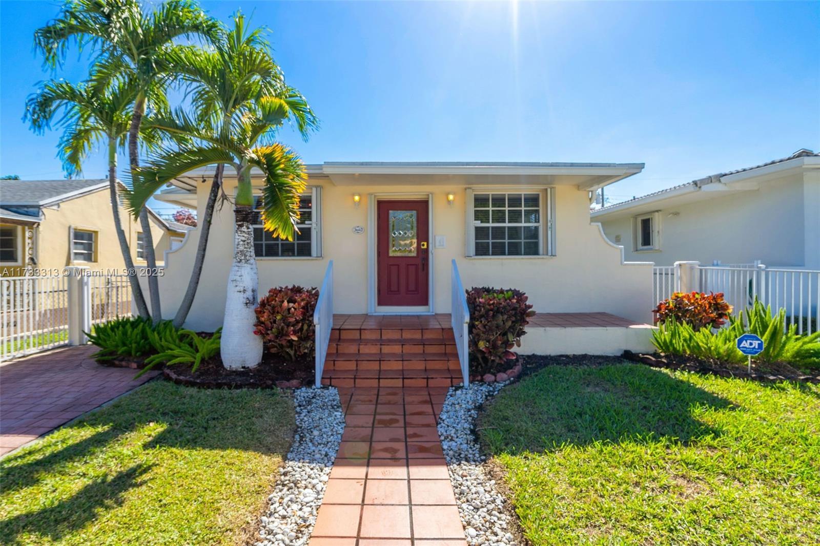 Property Photo: 3640 SW 25th St 1 FL 33133
