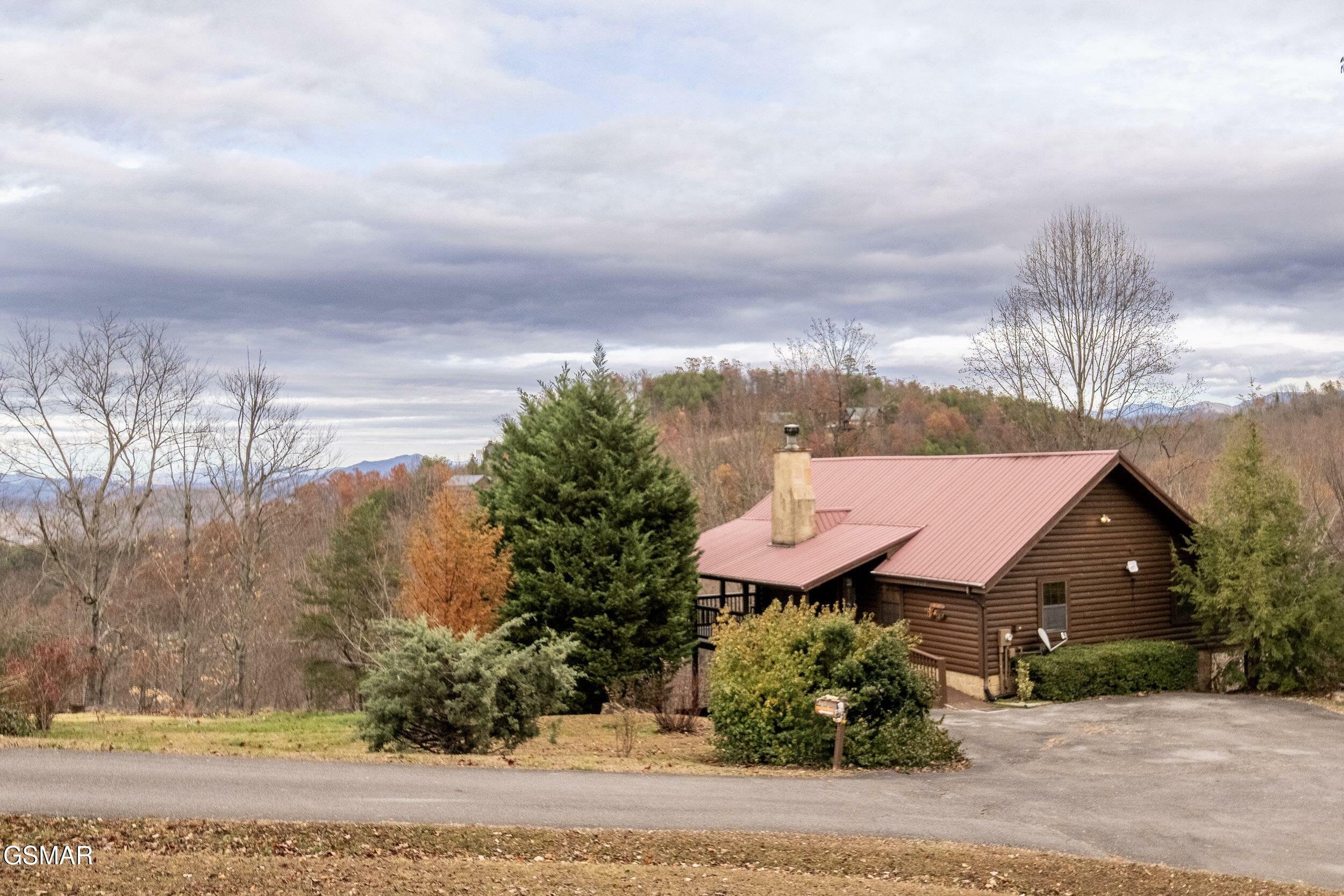 Property Photo:  2409 Walnut Cove Way  TN 37862 