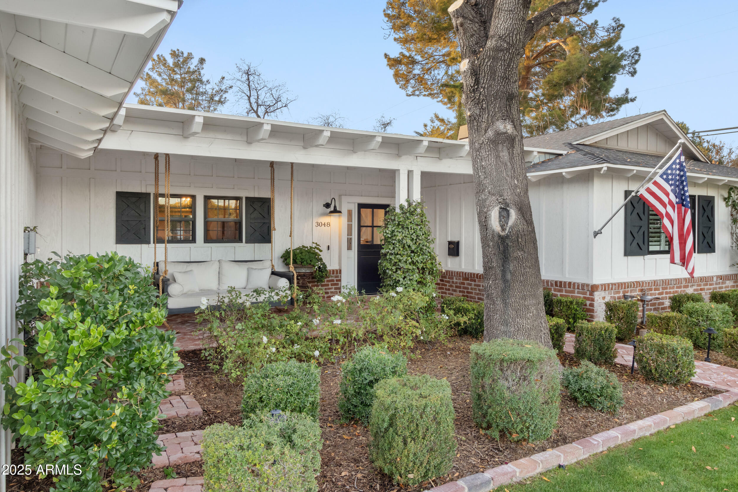 Property Photo: 3048 N 45th Street AZ 85018