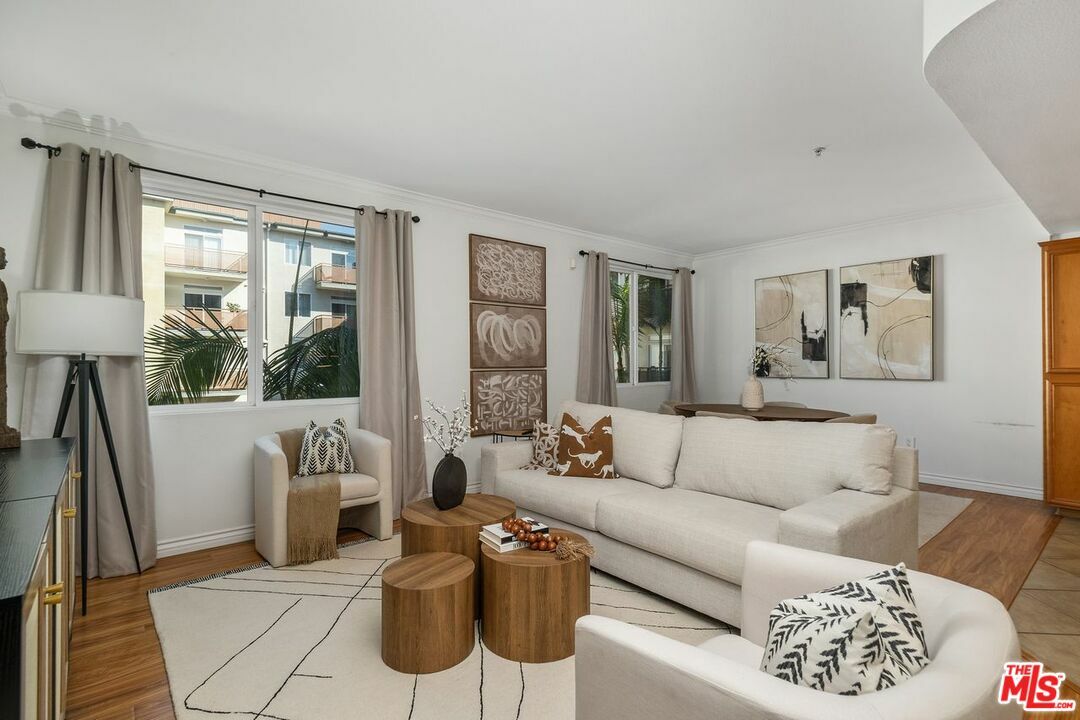 Property Photo: 13200 Pacific Promenade Prome CA 90094
