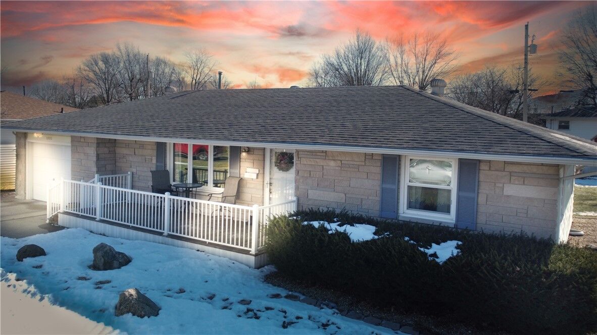 Property Photo:  1005 Bell Avenue  IL 61938 