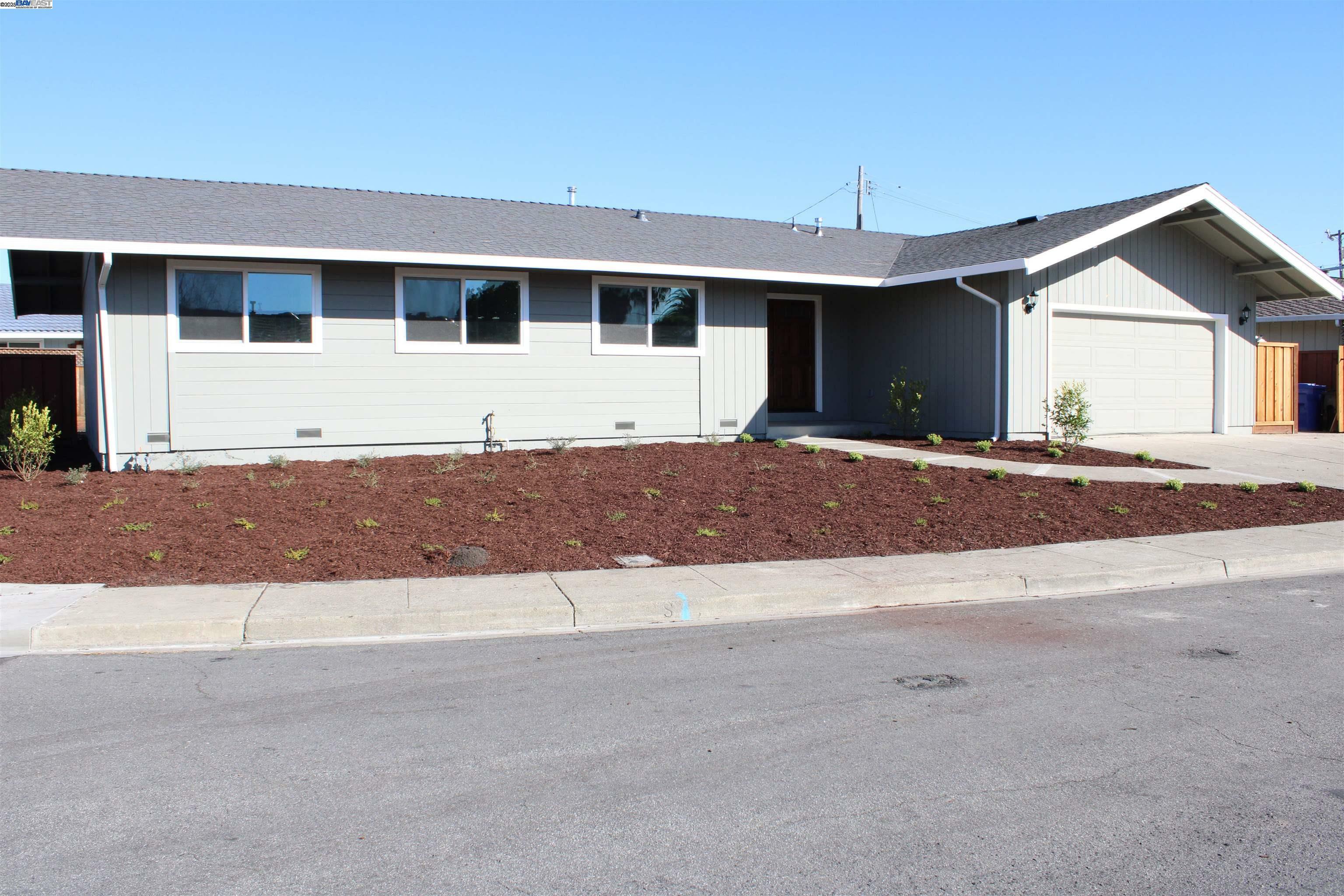 Property Photo:  40814 Calido Pl  CA 94539 