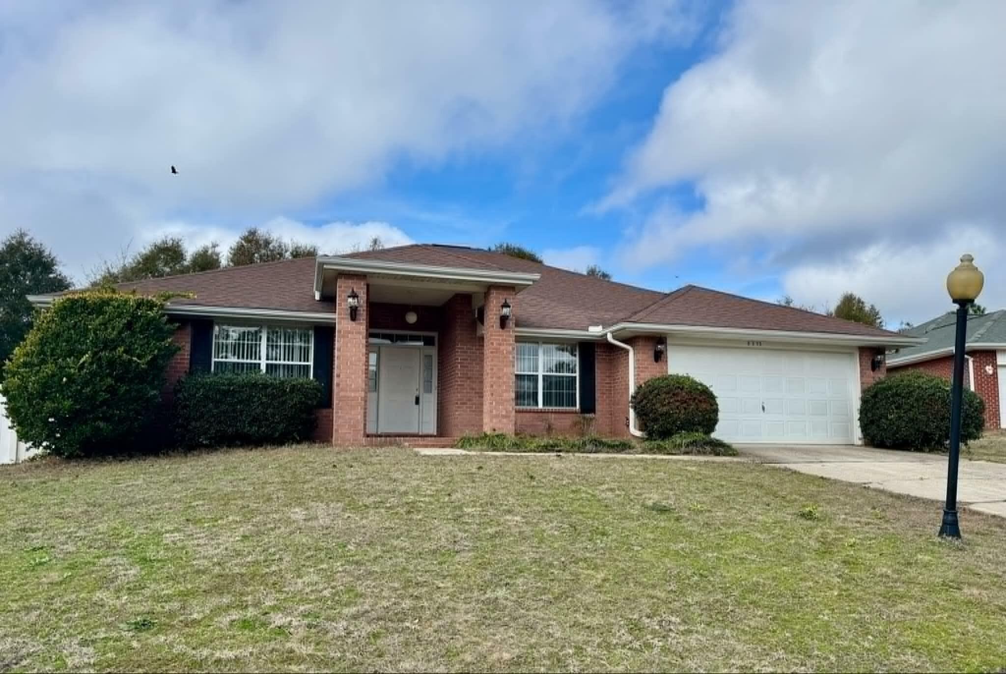 Property Photo: 6353 Havenmist Lane FL 32536