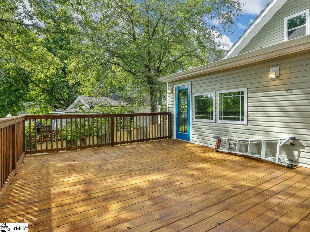 Property Photo:  562 Lowndes Hill Road  SC 29607 