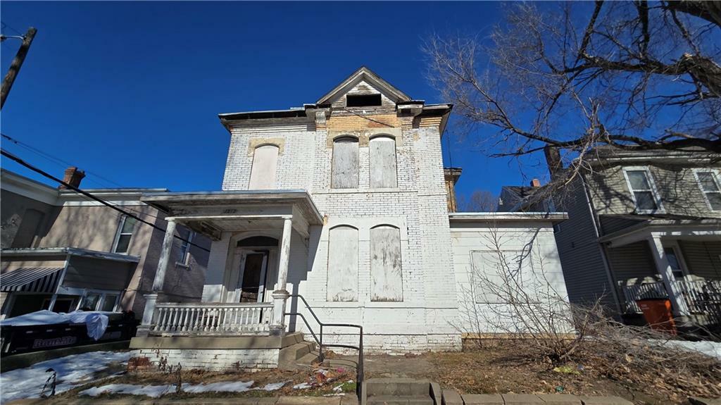 Property Photo: 1517 Edmond Street MO 64501