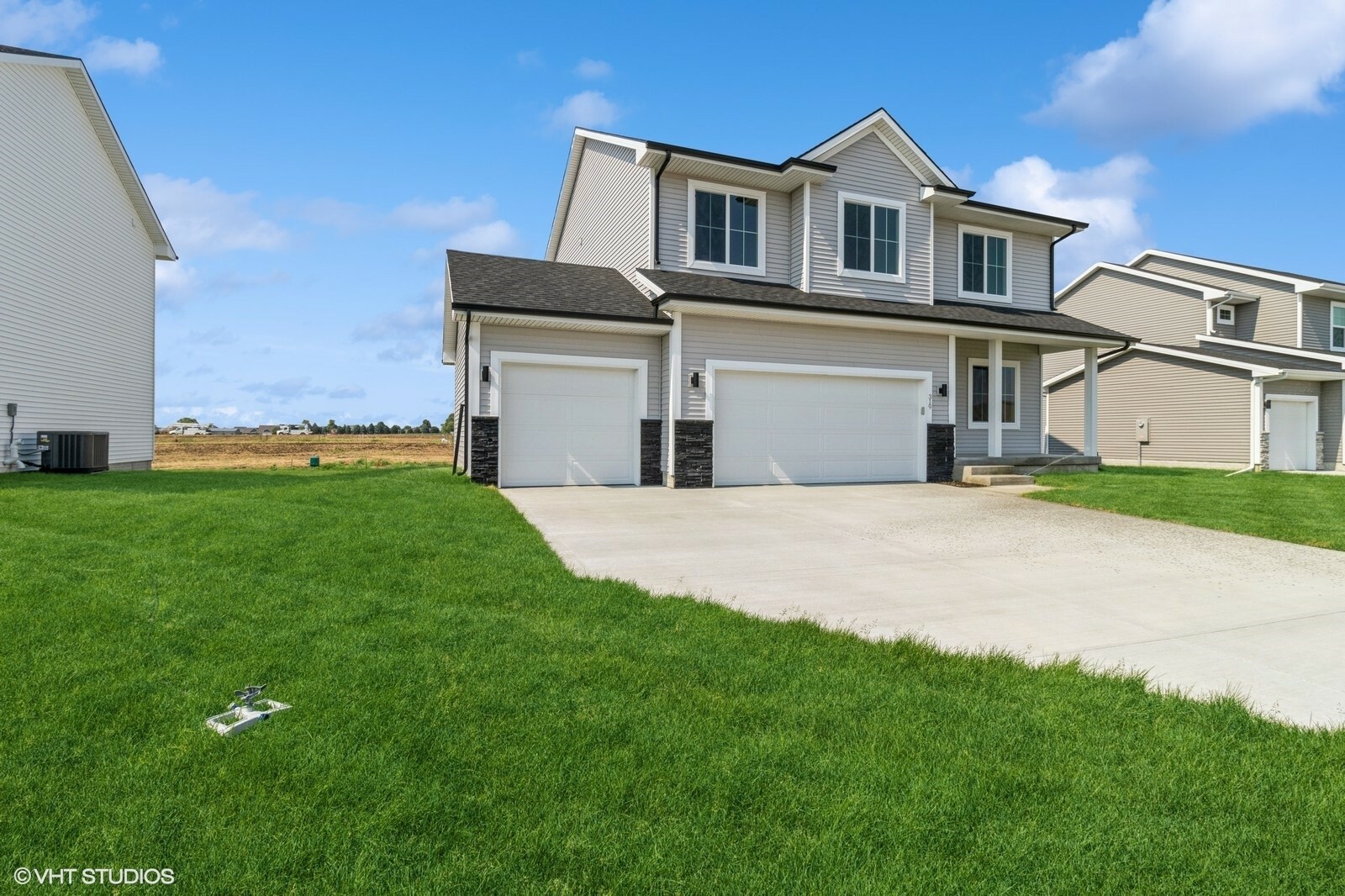 Property Photo: 319 41st Street SW IA 50009