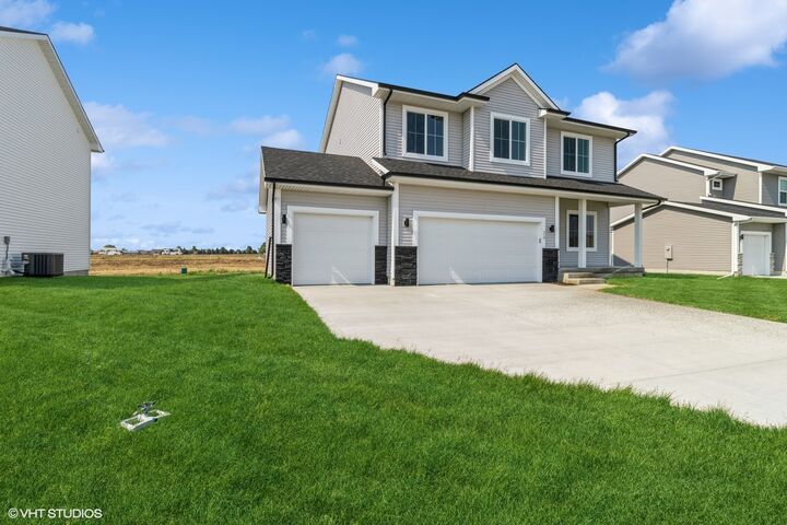 Property Photo:  319 41st Street SW  IA 50009 