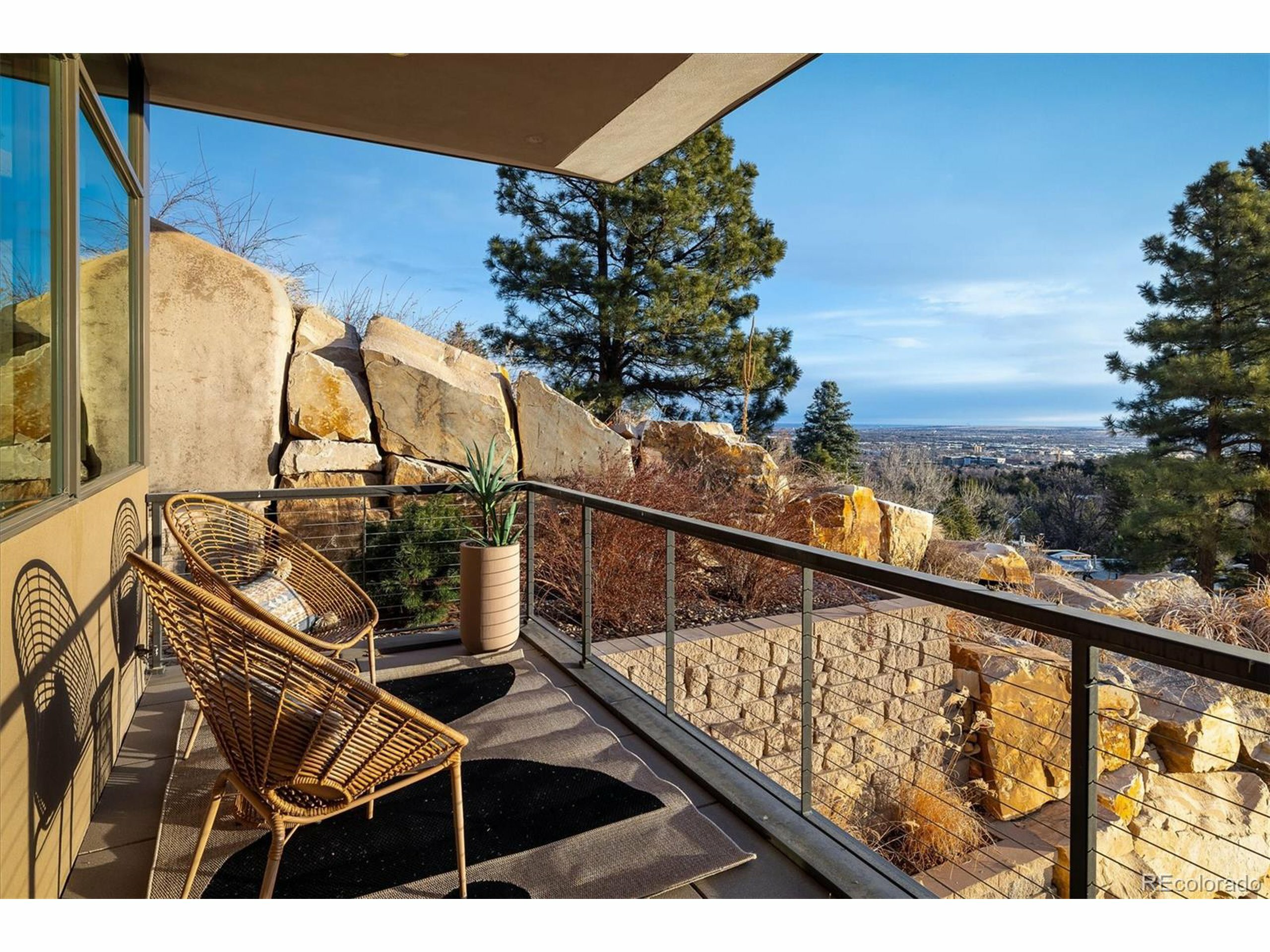 Property Photo: 825 Circle Dr CO 80302