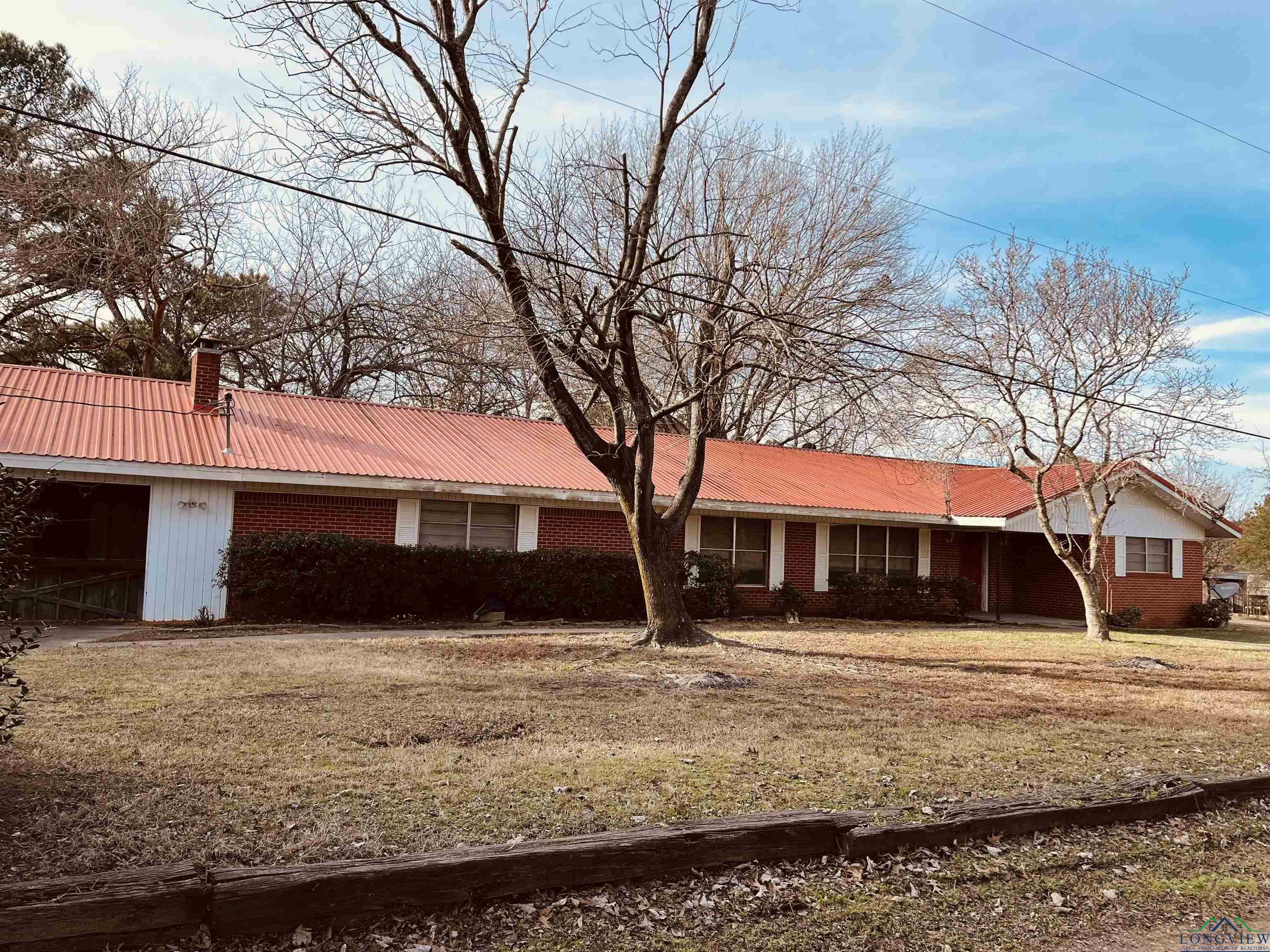 Property Photo:  1503 N Titus  TX 75657 