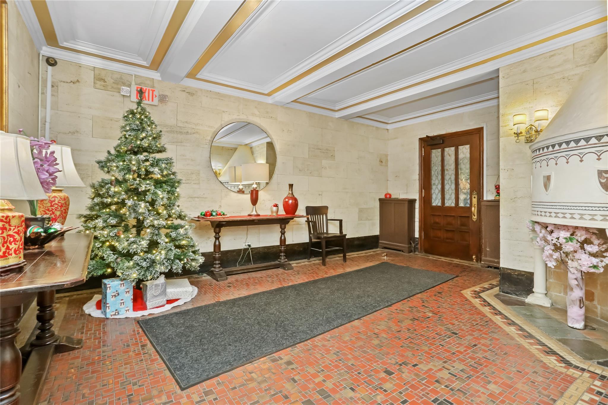 Property Photo:  155 Centre Avenue 5E  NY 10805 