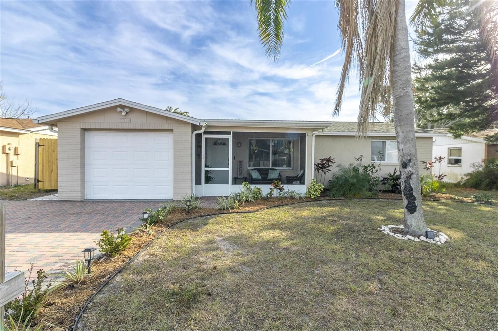 Property Photo:  7014 Ivanhoe Drive  FL 34668 