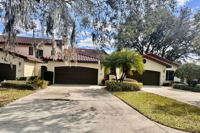Property Photo: 140 Stratford Court FL 33844