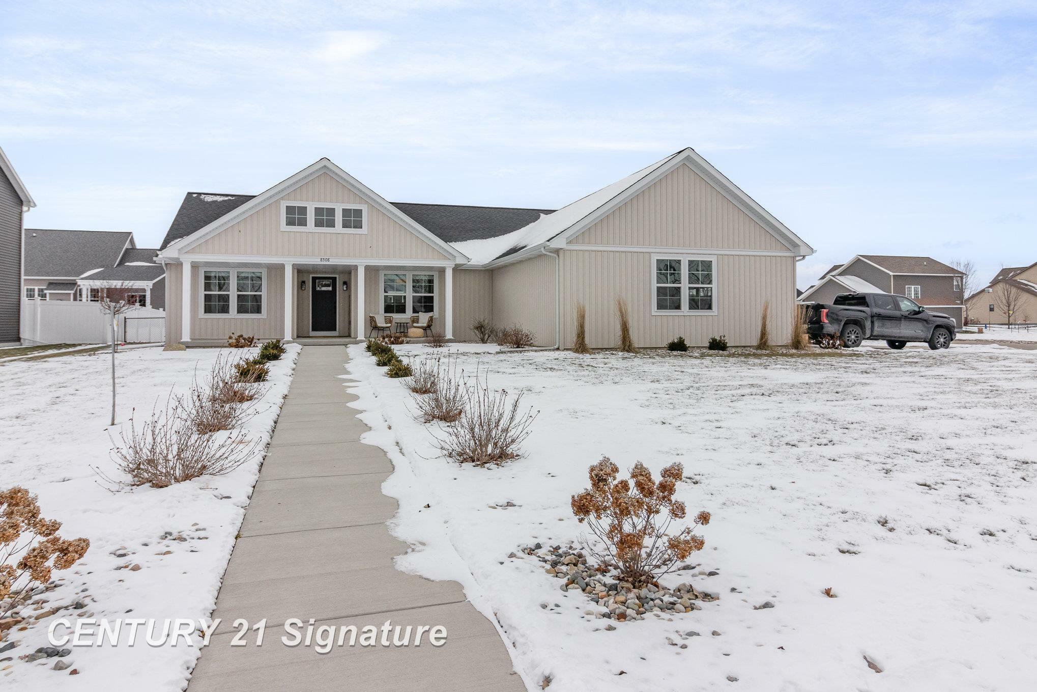 Property Photo:  8508 Oakhill Drive  MI 48623 