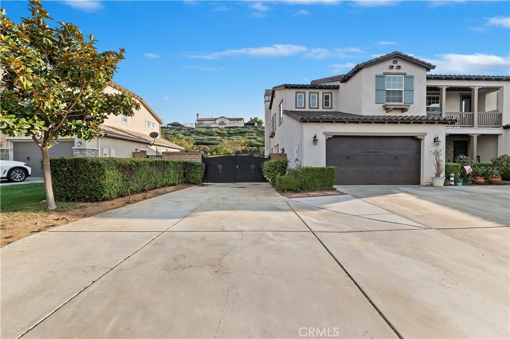 Property Photo:  13071 Solomon Peak Drive  CA 92503 