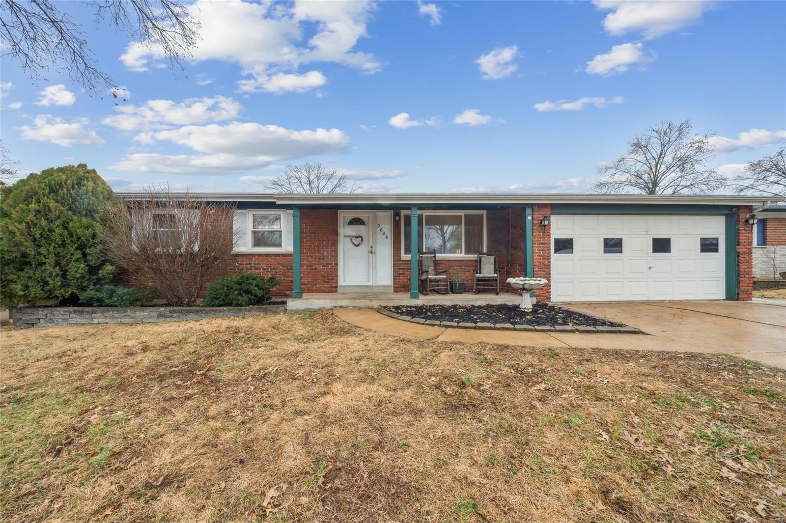 Property Photo:  2608 Carousel Drive  MO 63125 