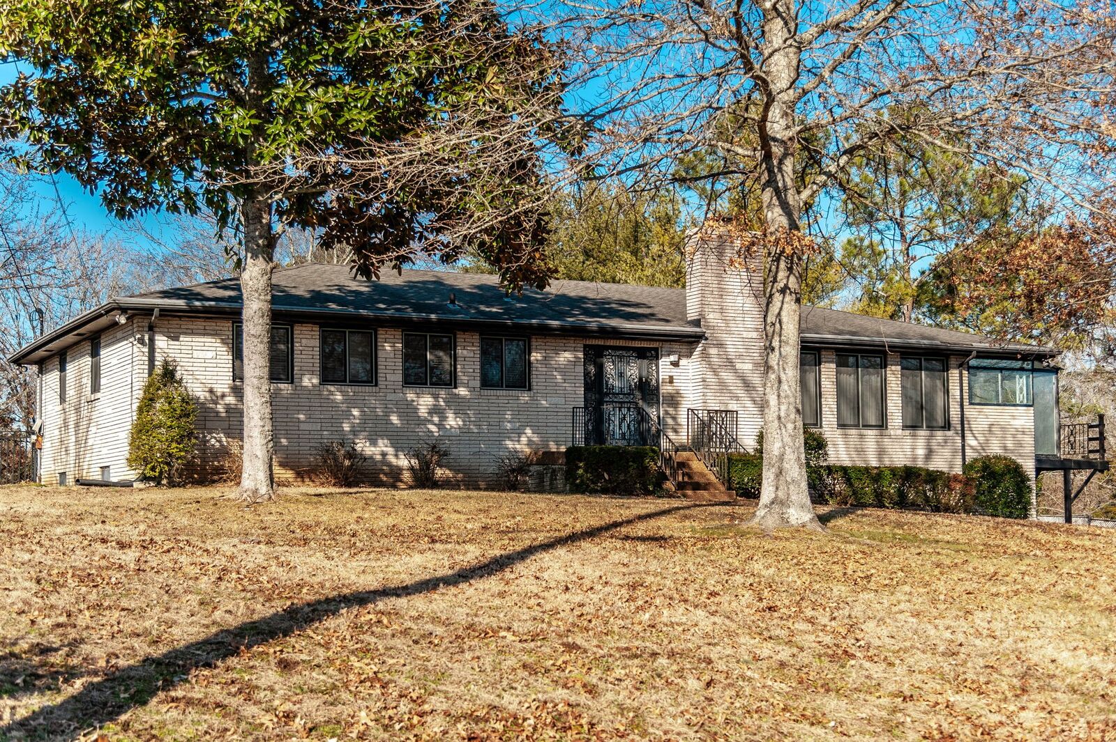 Property Photo:  104 Fonnic Dr  TN 37072 