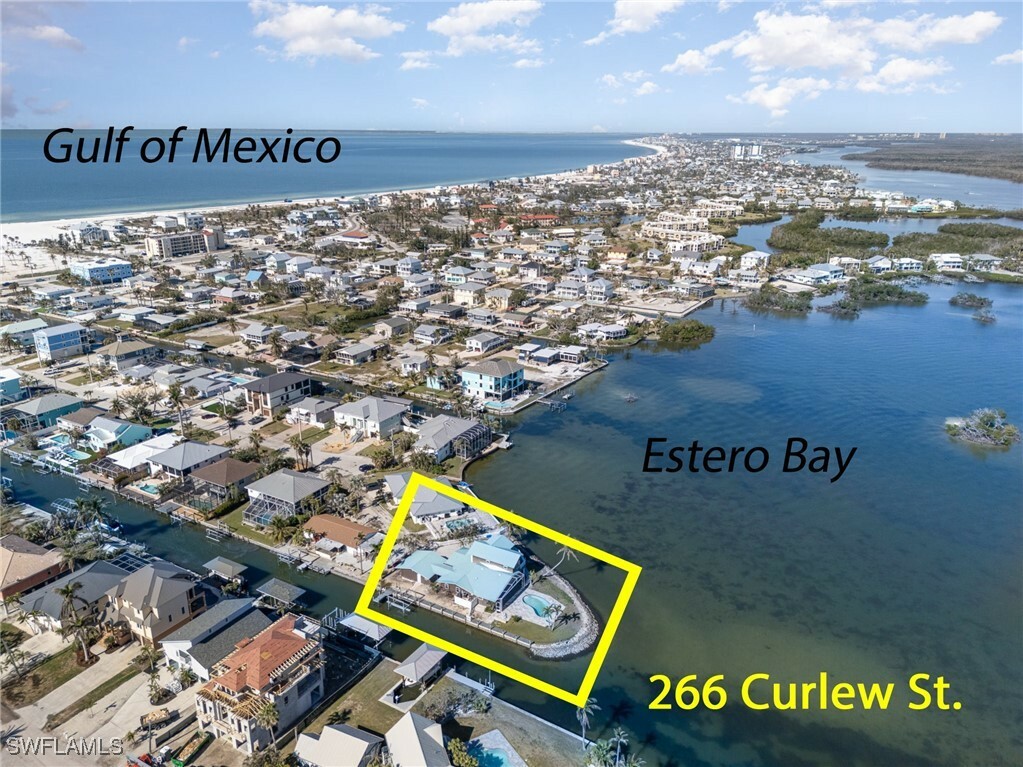 Property Photo:  266 Curlew Street  FL 33931 