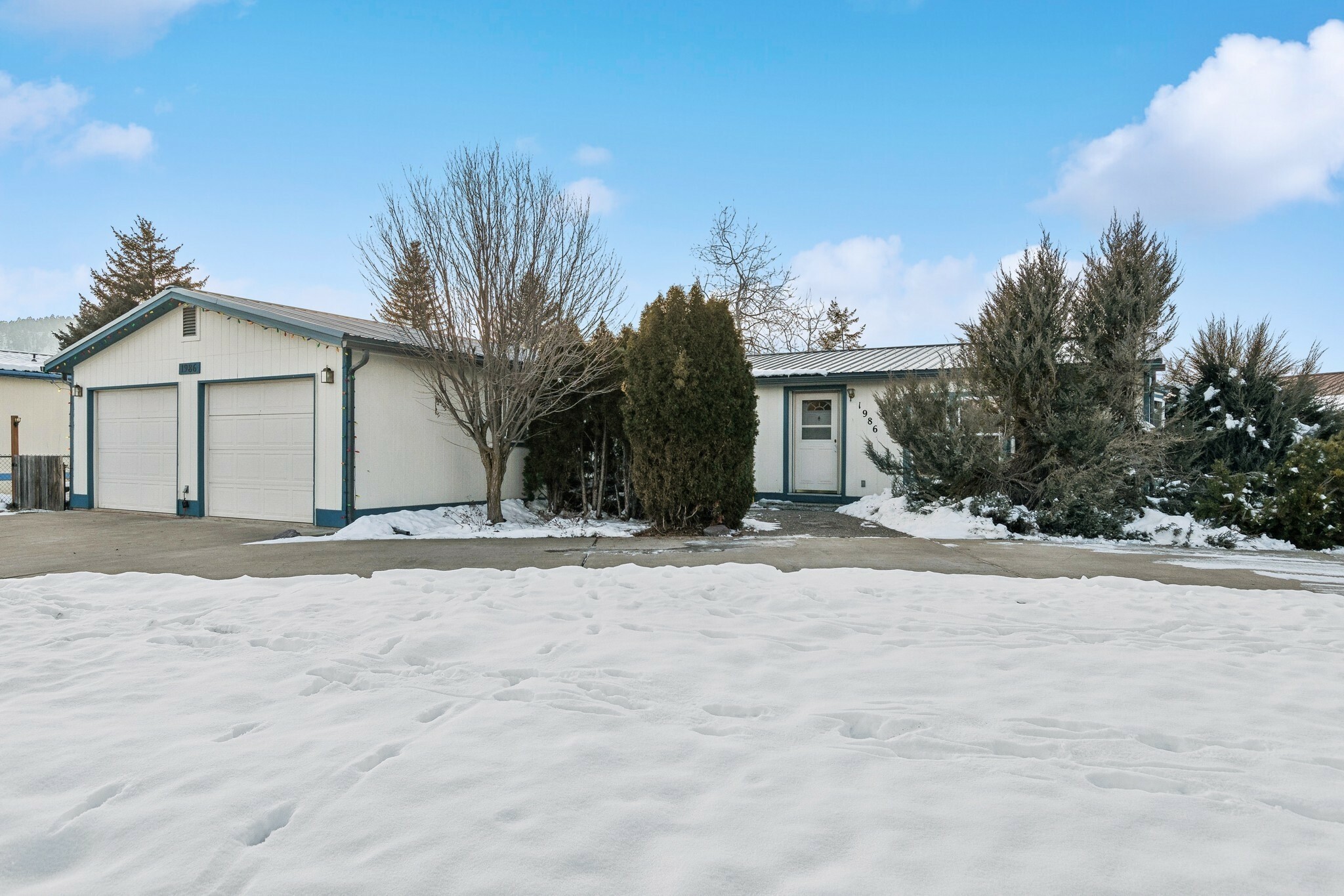 Property Photo:  1986 Bluestone Drive  MT 59901 