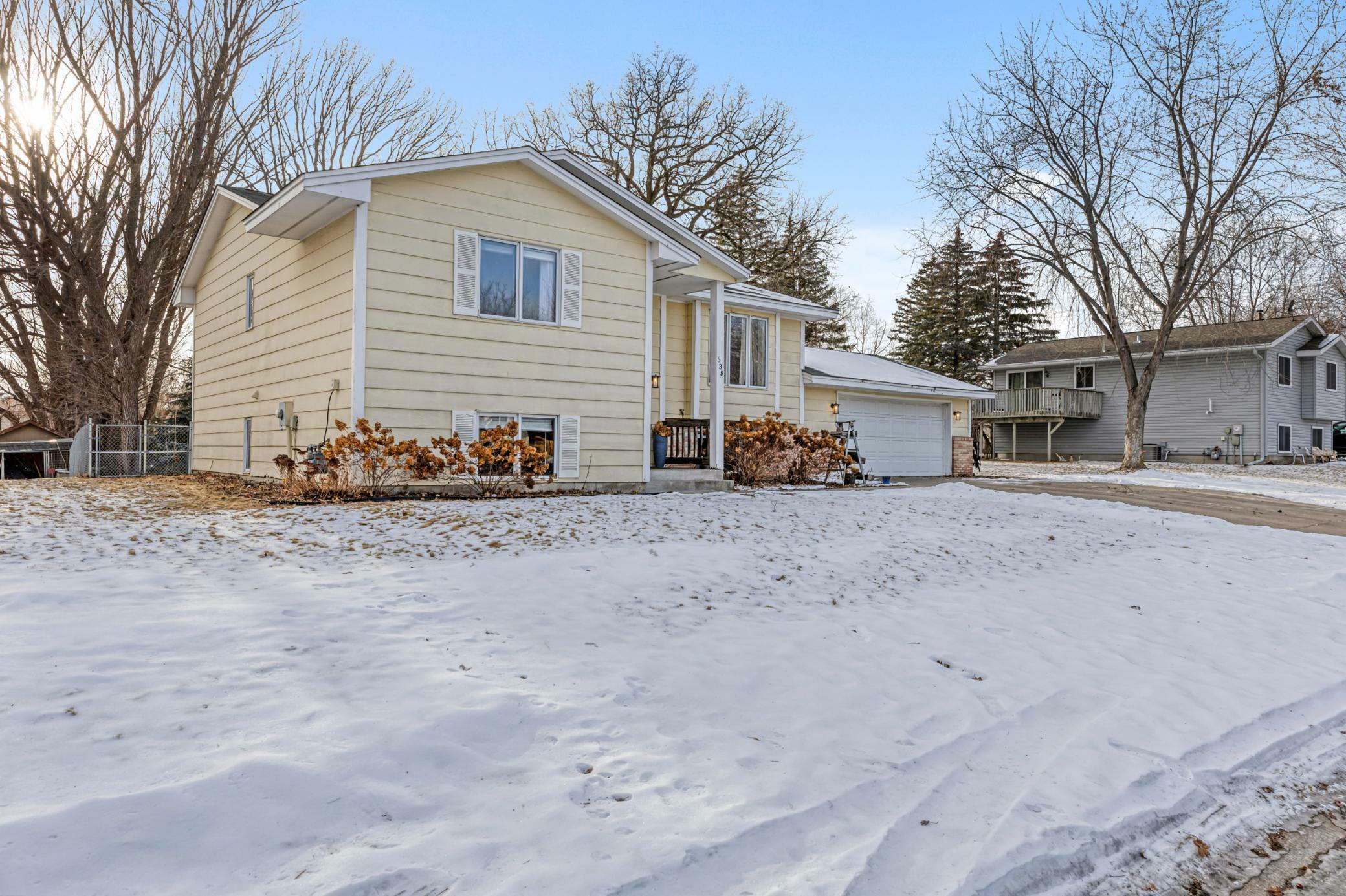 Property Photo:  538 Devonshire Drive  MN 55397 