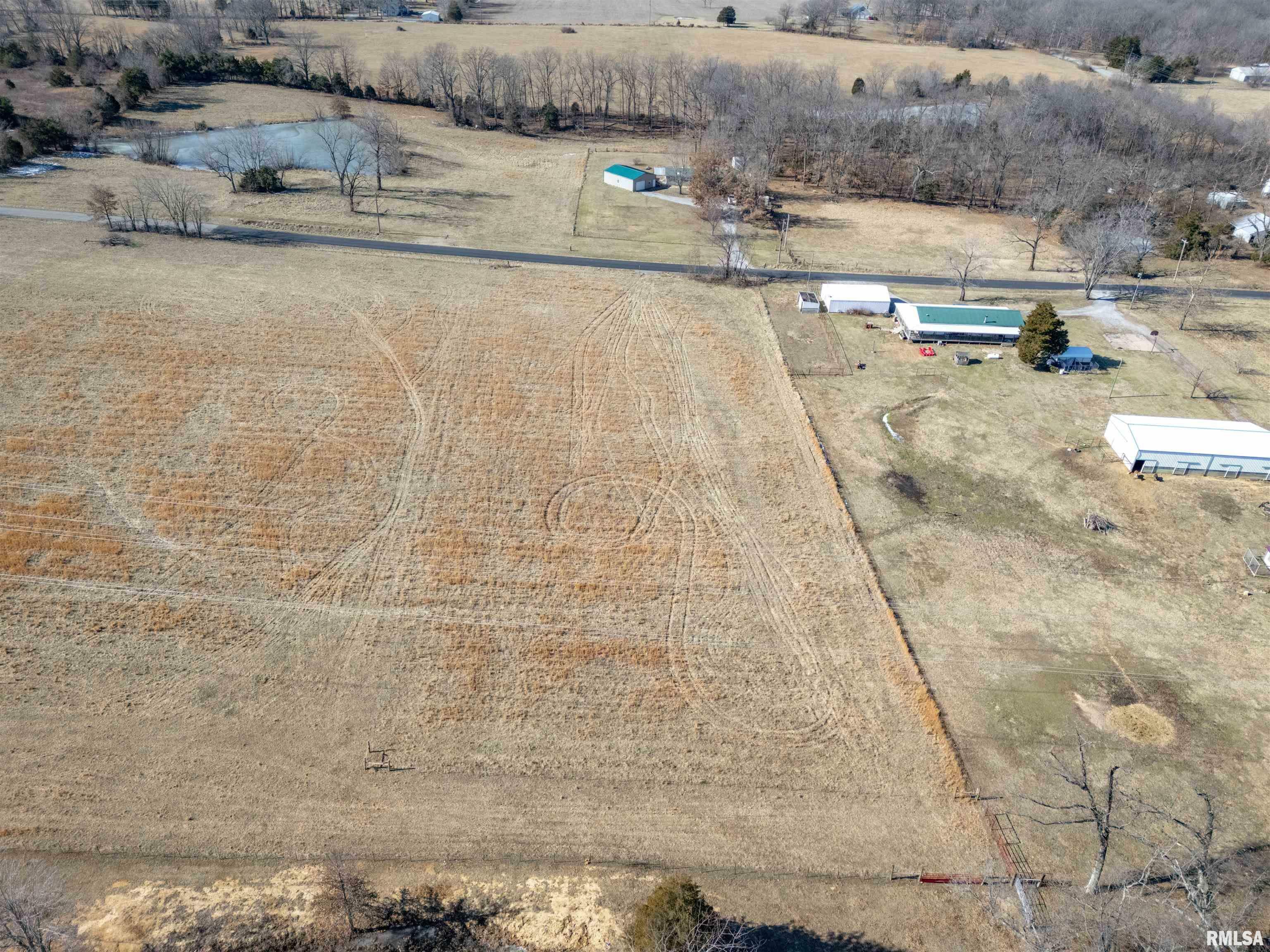 Property Photo:  16285 Mustang Road  IL 62959 