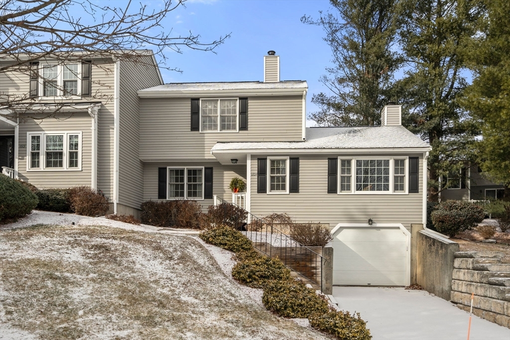 Property Photo:  1604 Oakwood St Ext 1604  MA 01520 