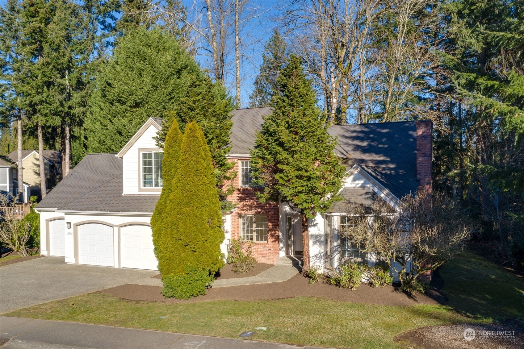 Property Photo:  23318 SE 31st Street  WA 98075 