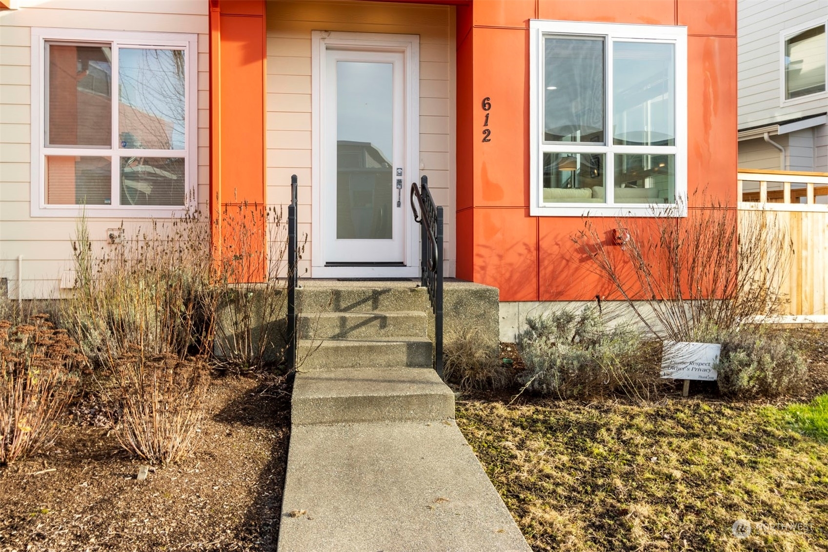 Property Photo:  612 SW 100th Street  WA 98106 