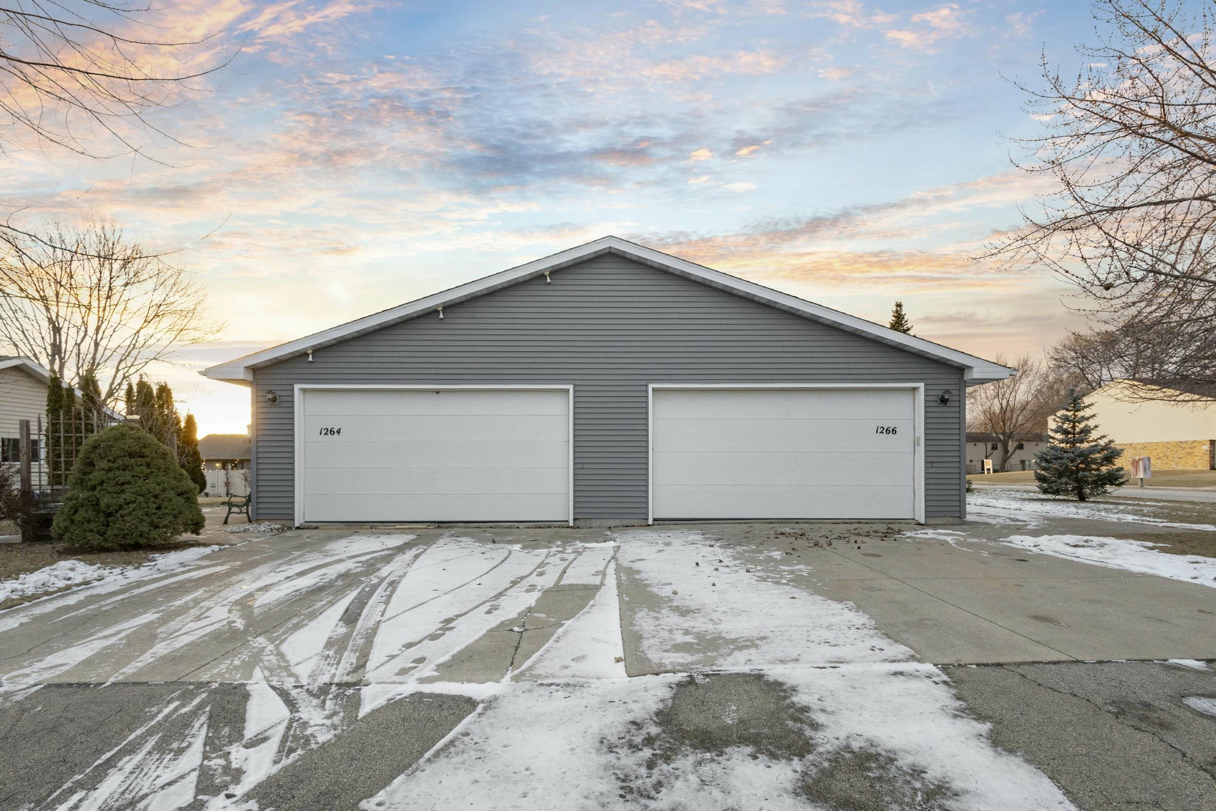 Property Photo:  1264 Briarwood Drive  WI 54952 