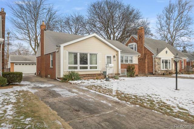 Property Photo:  1606 Linden Street  MI 48124 