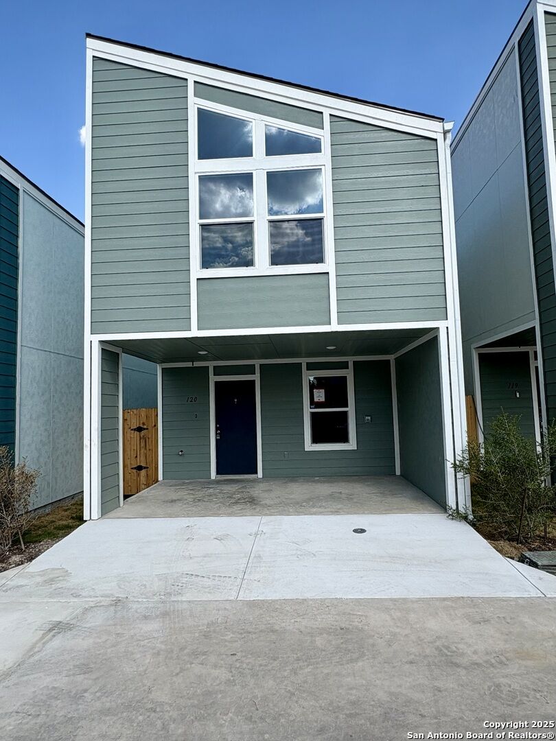 Property Photo: 310 W Evergreen St #120 TX 78212