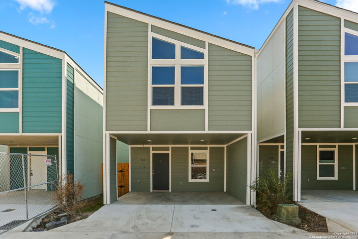 310 W Evergreen St #120  San Antonio TX 78212 photo