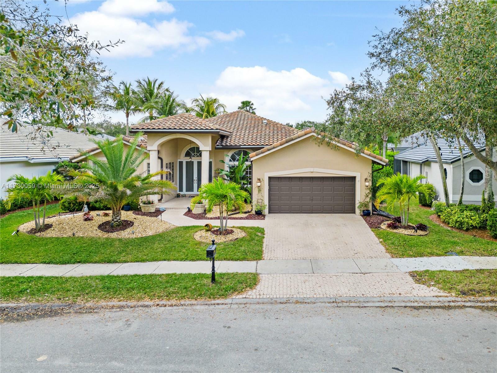 Property Photo:  1455 Lantana Dr  FL 33326 