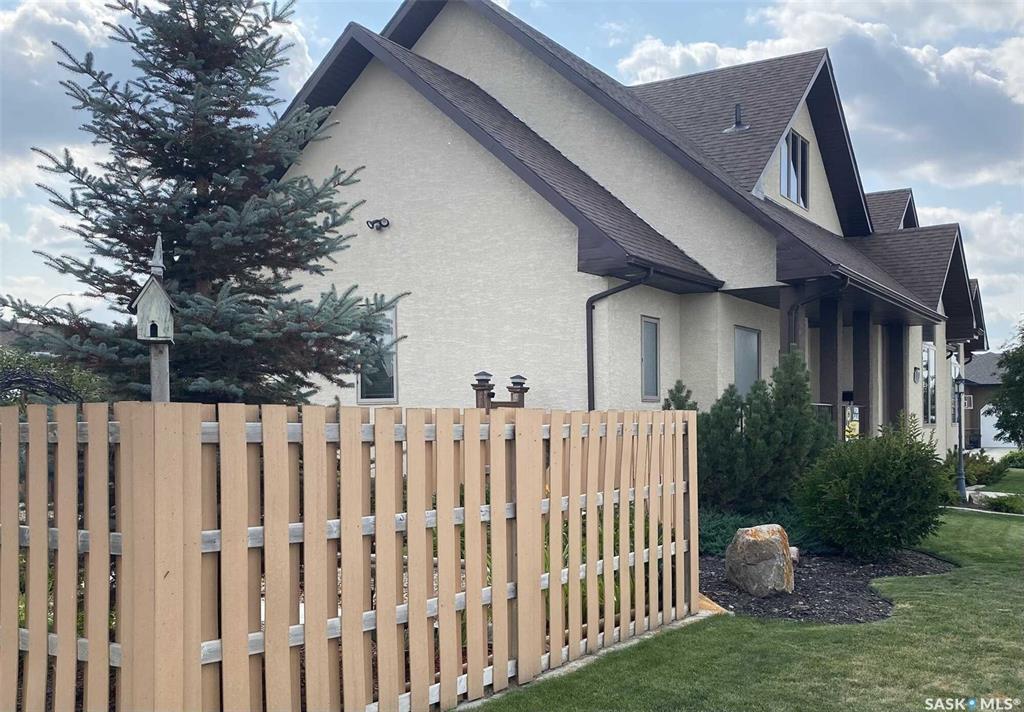 Property Photo:  11 Robertson Road  SK S0K 2M0 