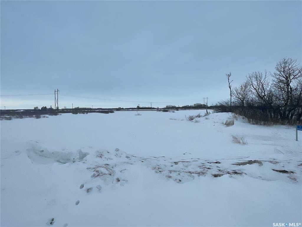 Property Photo:  1 South Country Lane  SK S7K 3J8 