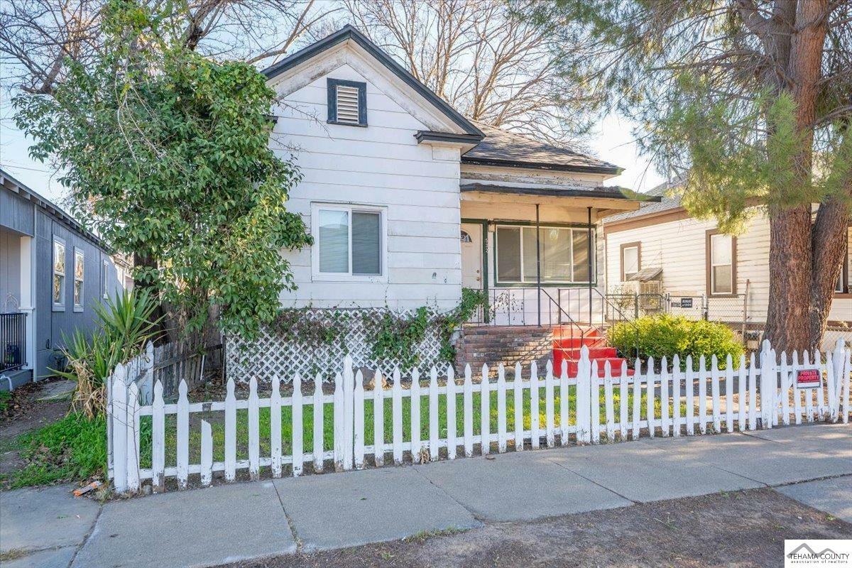 Property Photo:  532 Madison Street  CA 96080 