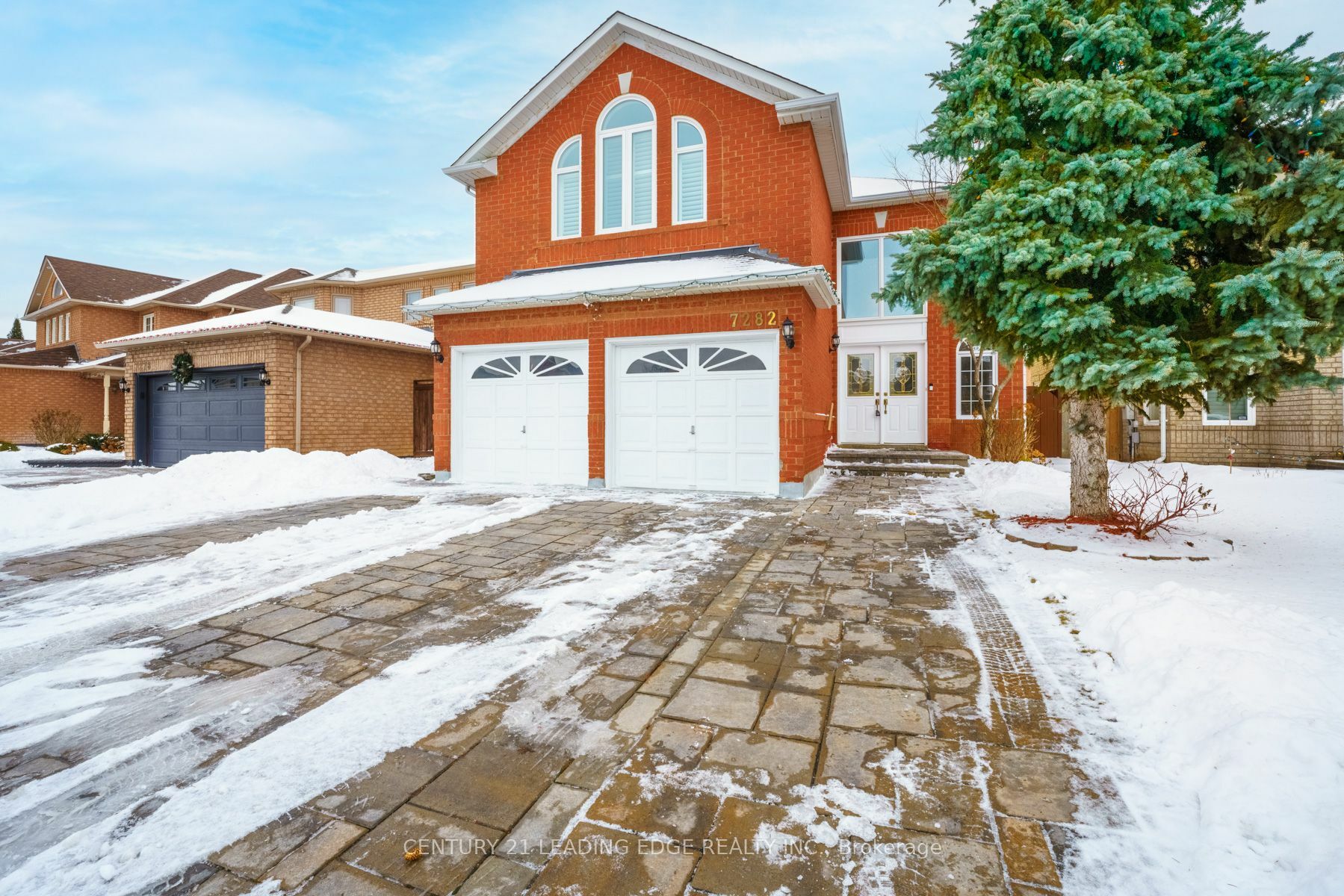 7282 Terragar Blvd  Mississauga ON L5N 7L8 photo