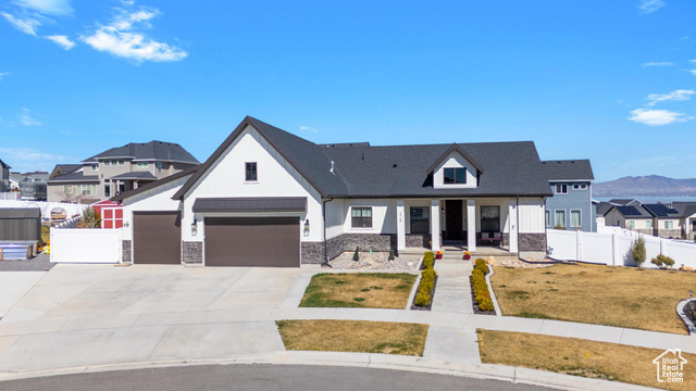 Property Photo: 3727 S Larkspur Cir UT 84045