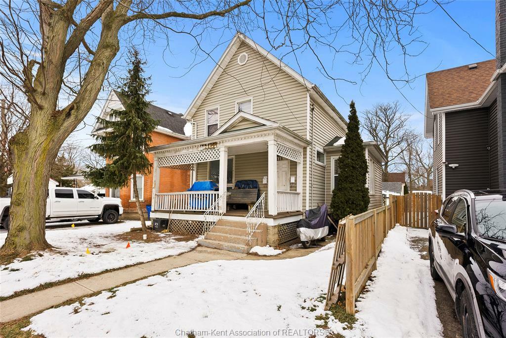 Property Photo:  119 Harvey Street  ON N7M 1N4 